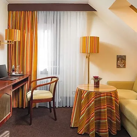 Hetzel 4*