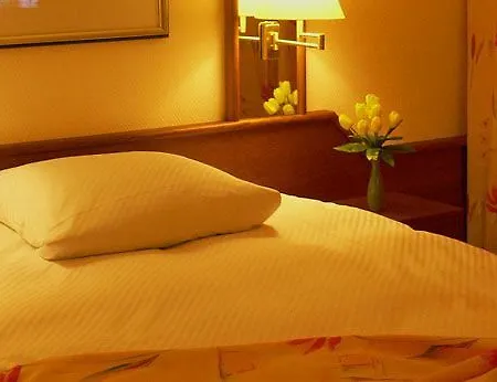 Hetzel Hotel 4*